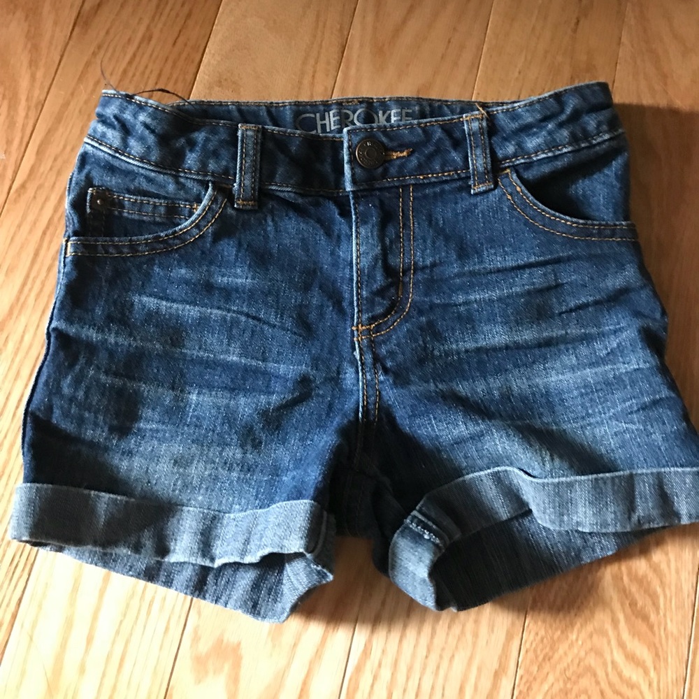 Girls size 7/8 (M) Jean shorts from Target